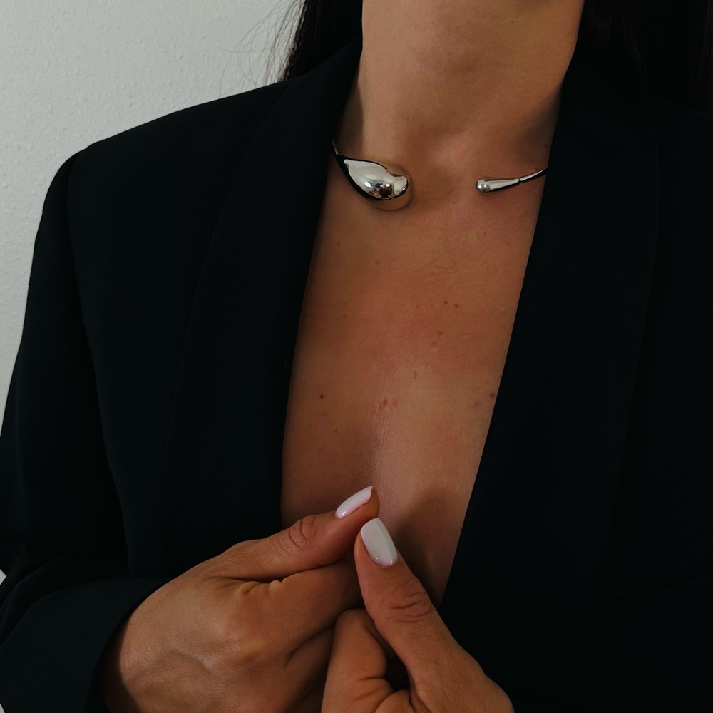 New Drop Shaped Open Silver Metal Choker Necklace - Picture 3 of 8